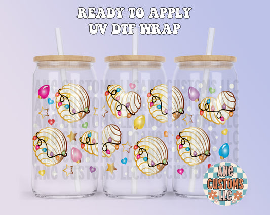 Christmas lights and conchas